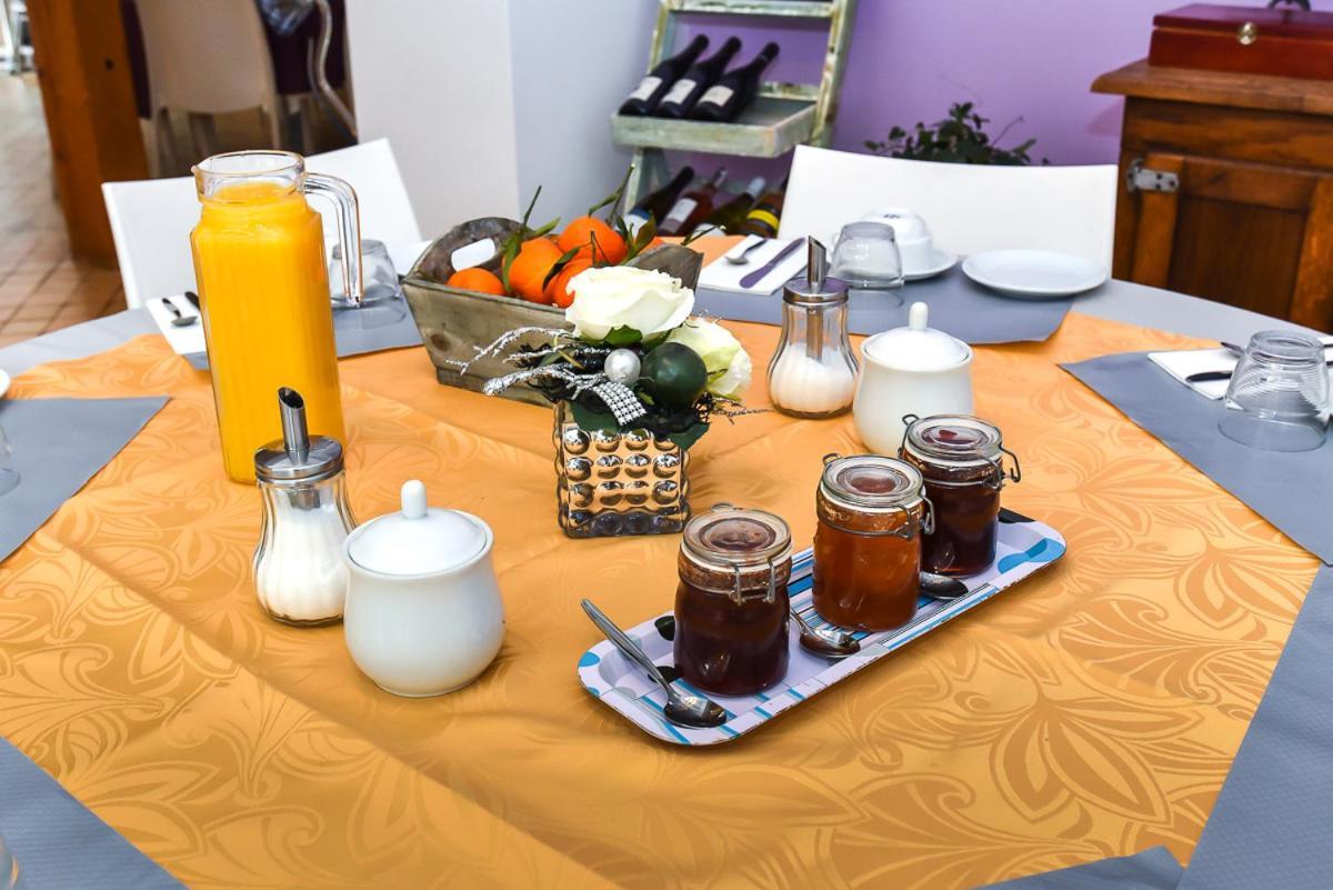 Bed and Breakfast Le Jardin des Roches Moigny Exterior foto